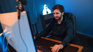How Stream Presentation Influences Viewer Retention and Channel Growth